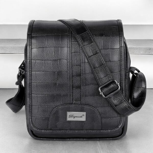 Bagneeds Black Sling Bag